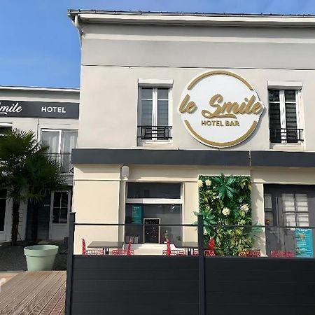 Hotel Le Smile Saint-Vincent-Sterlanges Exterior photo
